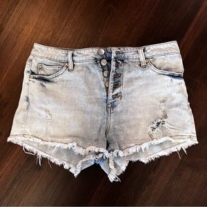 Altar’d State Shorts • Size 28/7